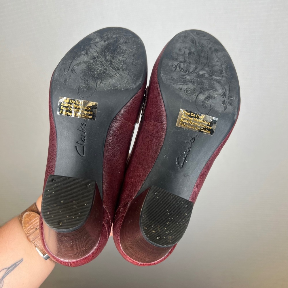 Indigo by Clarks Town Green Burgundy Leather Kiltie Penny Loafer Pumps 7M 63140 - Picture 3 of 7
